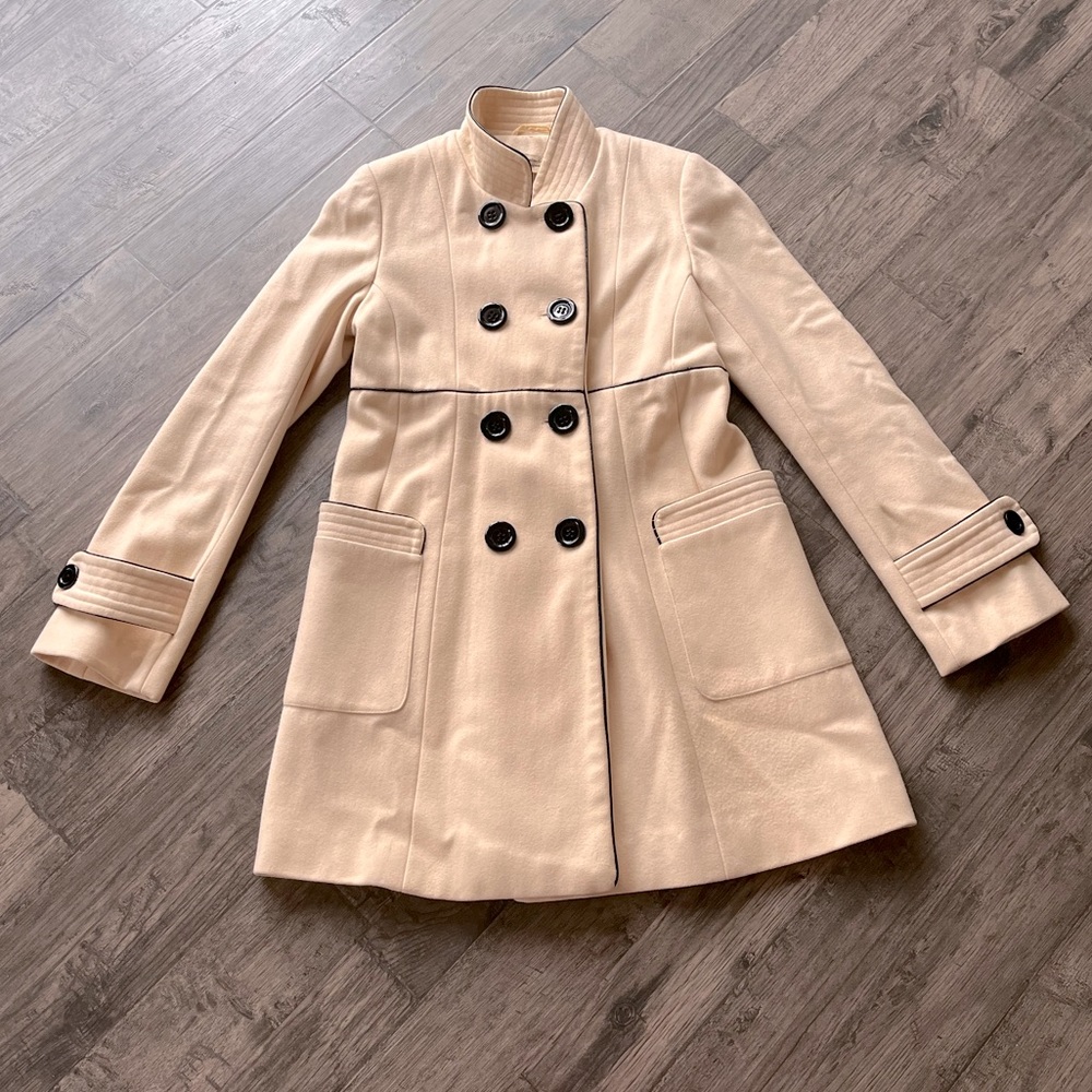 Classy Cream Wool Coat Size Medium